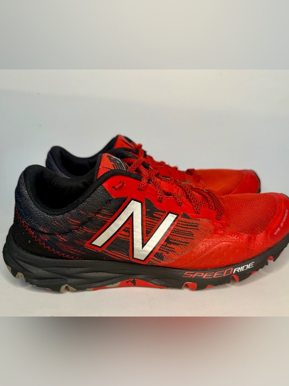 New Balance 690 v2 Shoes Sneakers Mens 10 D Red Lace Up Jogging Walking MINT - Picture 3 of 16